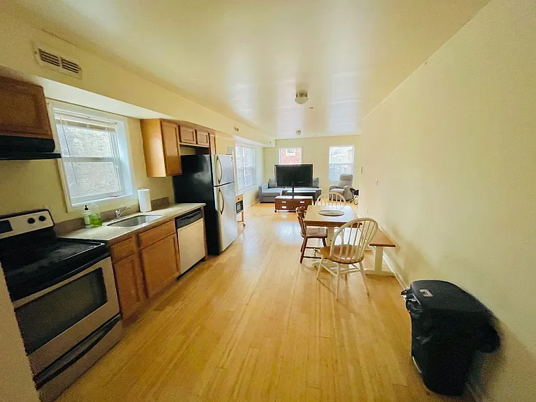 1526 N 17th St — Photo 31