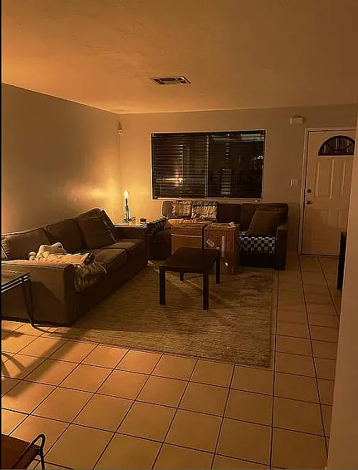 Living Room - Front Door Entrance - 1208 W Laird St