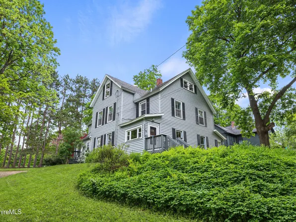 9 High St, Lenox, MA 01240