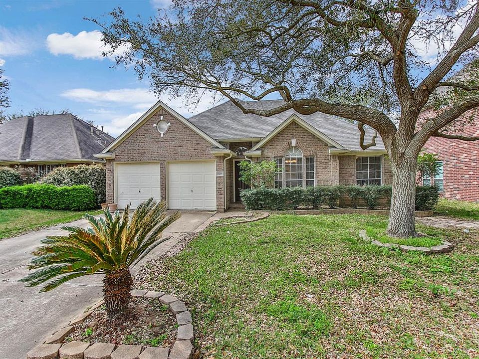 1st image of 5219 Bay Pines Dr