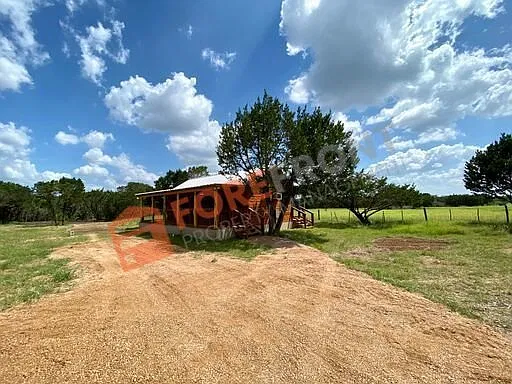 624 Deer Creek Dr #B — Photo 1