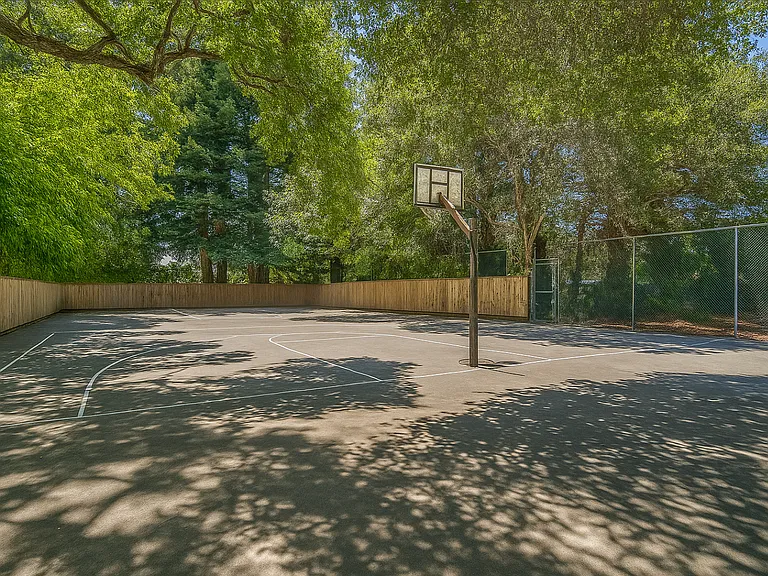 Walnut Grove — Photo 3