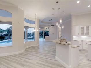 8126 Las Palmas Way, Naples, FL 34109