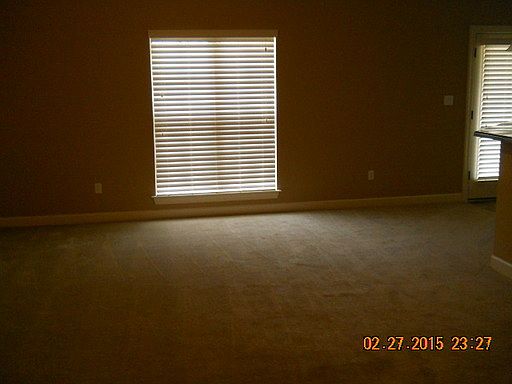 2nd image of 1634 Crescent Ln