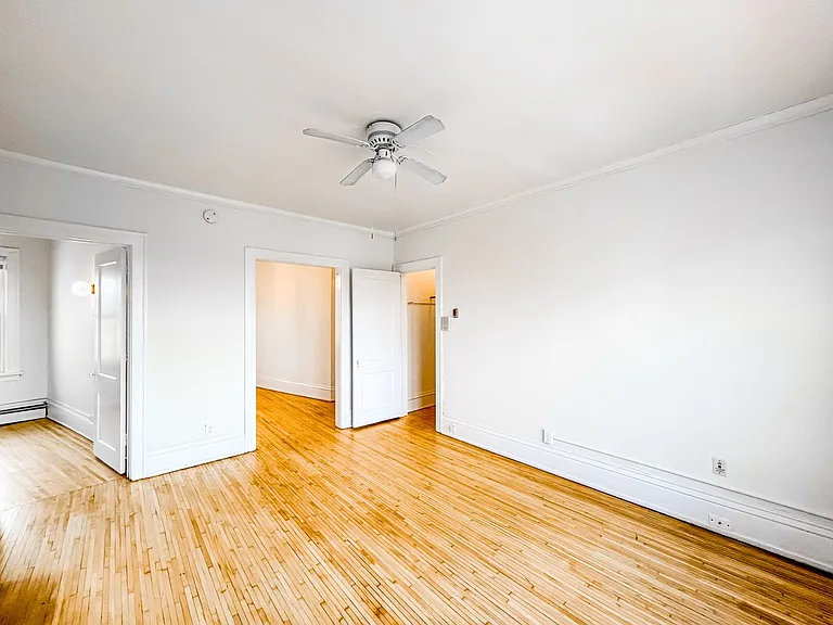 2121 Hennepin Ave S — Photo 26