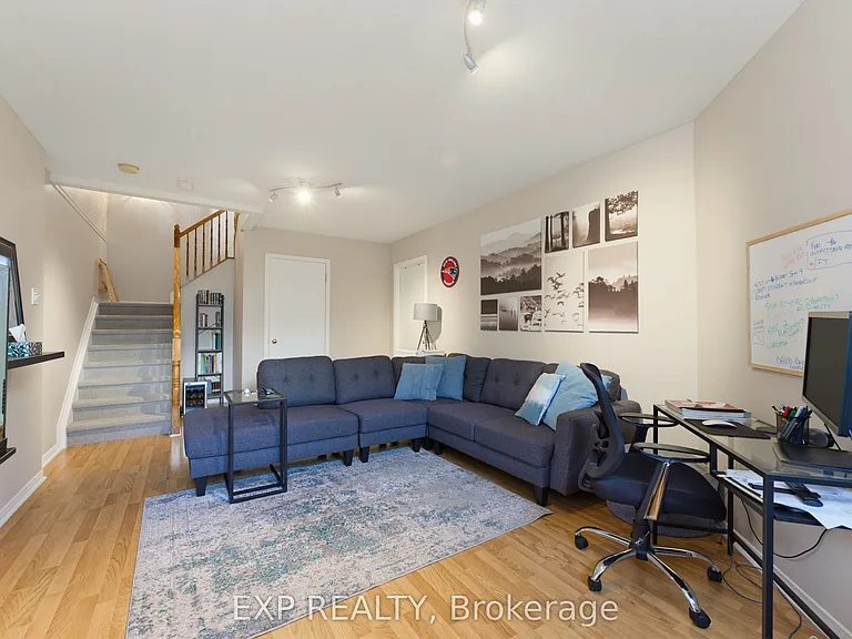 2215 Silverado Cres — Photo 27