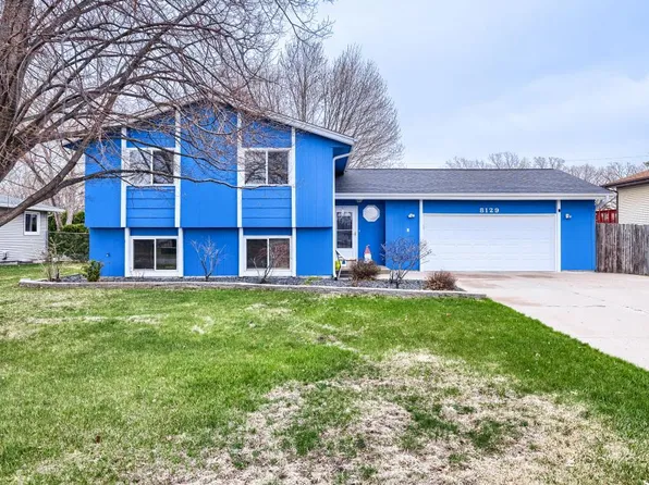 8129 Taylor St NE, Spring Lake Park, MN 55432