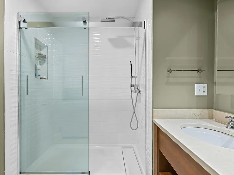 1214 Washington St #8 — Photo 14