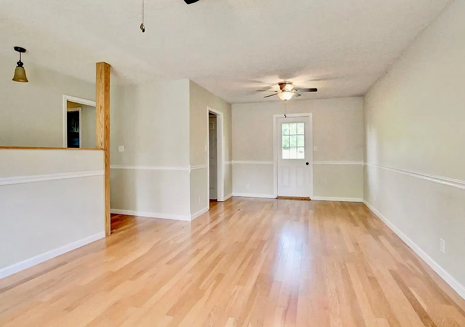Available November 1st! 4 Bedroom, 2.5 Bath Home Off Dunbar Cave Rd! — Photo 4