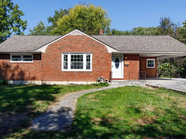 1065 Pleasant View Ave NW, Roanoke, VA 24012