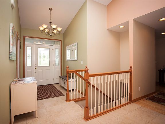 2nd image of 2123 E Coachlight Dr