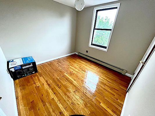3rd image of 37-16 Greenpoint Ave #3F