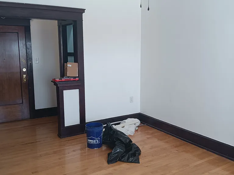 340 S Arthur Ave #310 — Photo 2