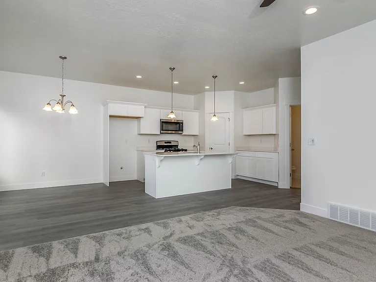 2299 N 3720 W — Photo 4