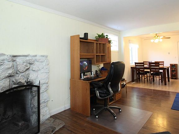 5th image of 1243 Burnham Dr