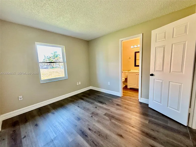 504 Blackbird Ln #A — Photo 6