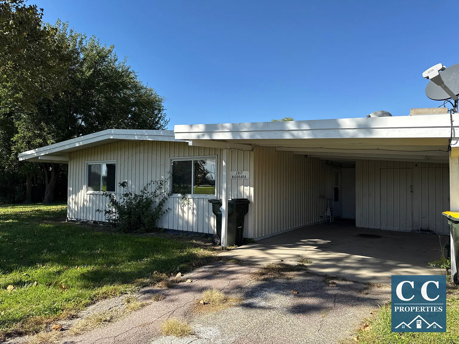 2 bed, 972 sqft, $820 — Photo 1