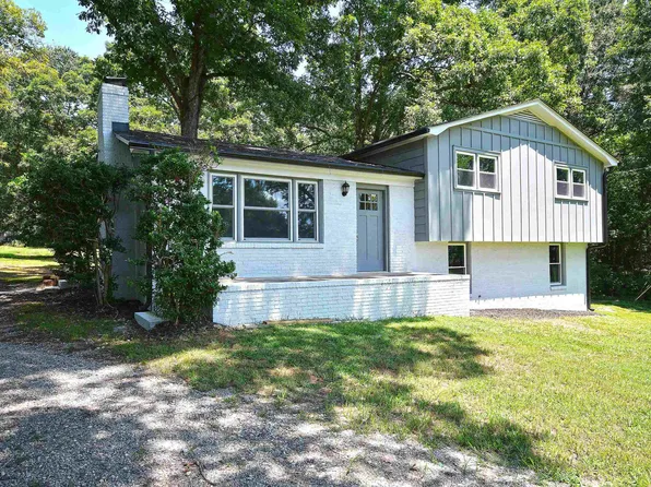 529 Tigerville Rd, Travelers Rest, SC 29690