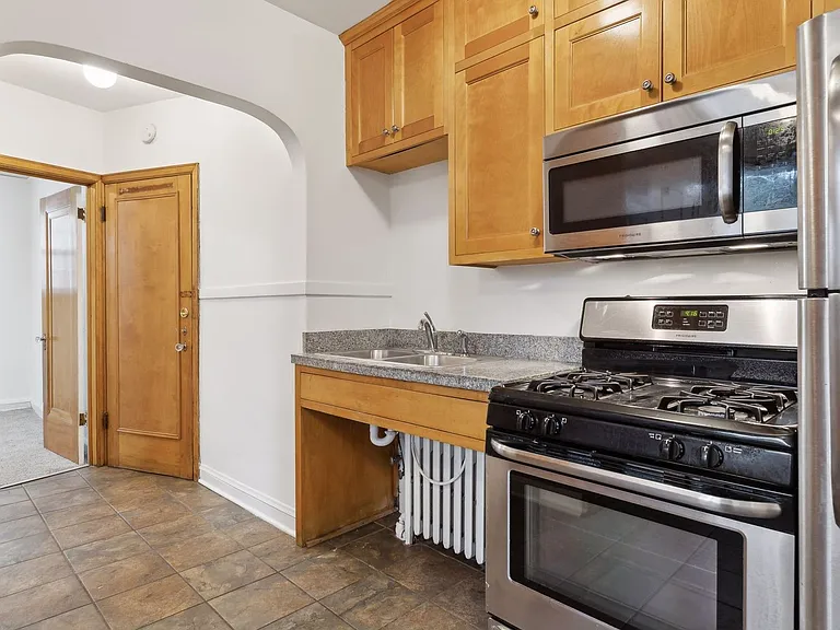 4652 Chicago Ave South — Photo 11