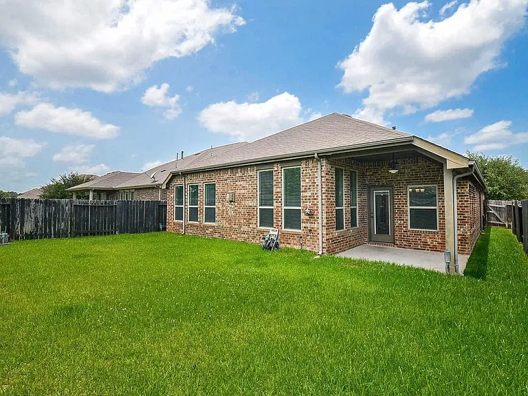 14806 Raleighs Meadow Ct — Photo 24