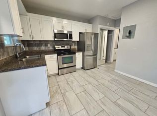 950 NW 5th St #3, Miami, FL 33128