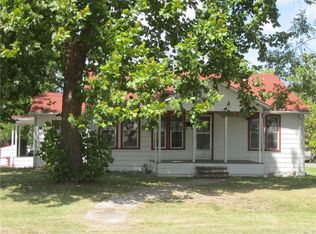 804 Chestnut St, Commerce, TX 75428