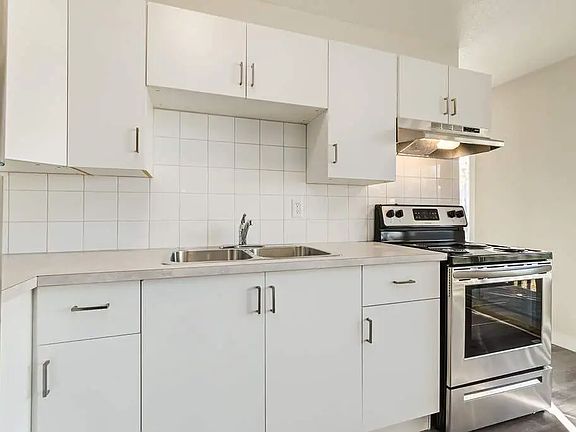 5th image of 5327 38th Ave #499247