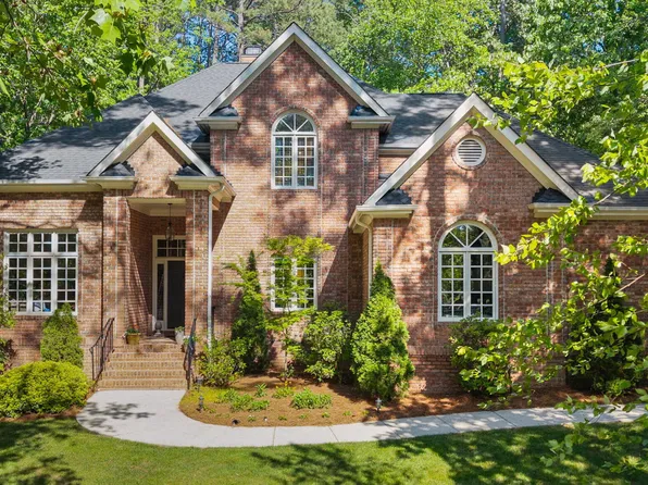 102 Eyemouth Ct, Cary, NC 27513