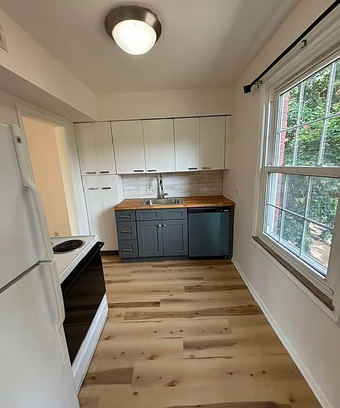 3255 Warrensville Center Rd #105 — Photo 1