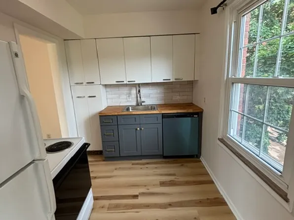 3255 Warrensville Center Rd #105, Beachwood, OH 44122