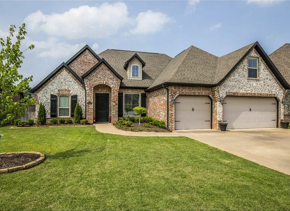1st image of 4119 Willowbend Dr