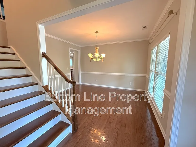 15007 Skypark Dr — Photo 4