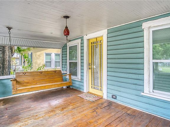 2nd image of 6913 N Navin Ave