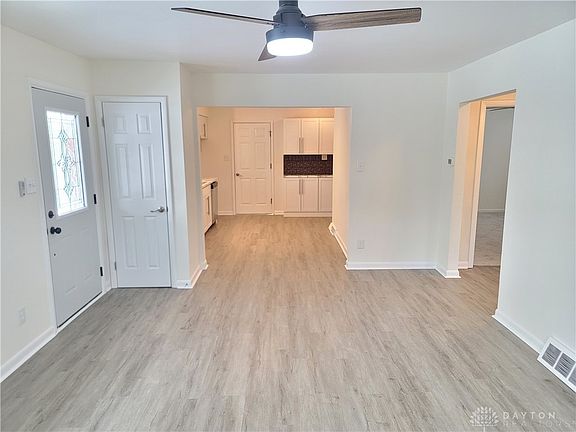 4th image of 3013 Hobart Ave