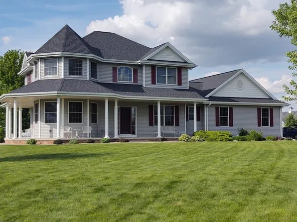 N2767 Heinies Way, Hortonville, WI 54944