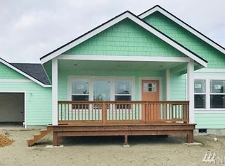 771 Island Cir SE, Ocean Shores, WA 98569