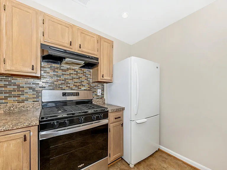 13205 Cloppers Mill Dr #D — Photo 38