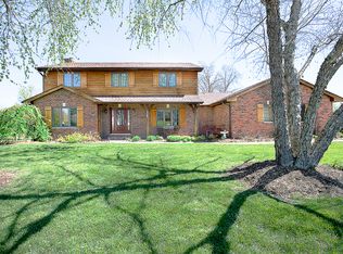 3004 Riverwood Dr, Saint Charles, MO 63303