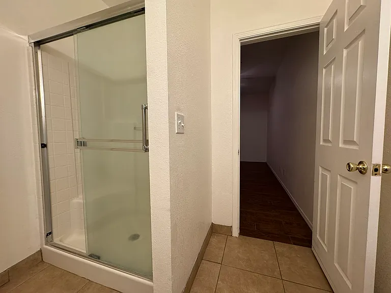 317 Phyllis Dr #2 — Photo 10