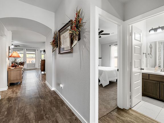 5th image of 813 Esk Ave