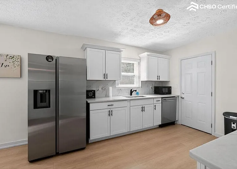 A fully equipped, modern kitchen