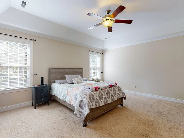 505 Pinehurst Cir — Photo 40