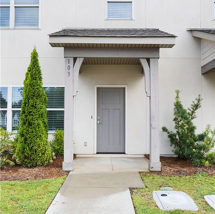 1st image of 3260 Academy Dr #103