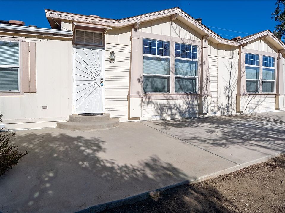 1st image of 26640 Paradise Valley Rd