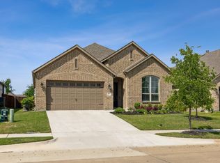 217 Country Meadows Blvd, Waxahachie, TX 75165