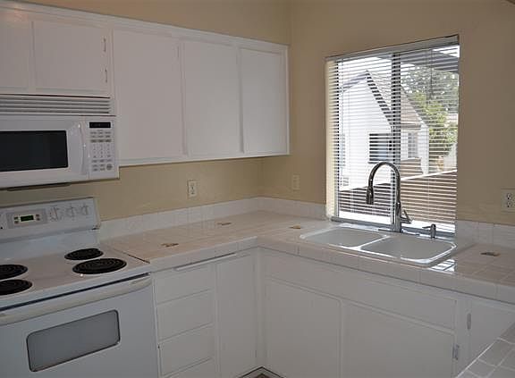 3rd image of 1365 Caminito Gabaldon Unit C