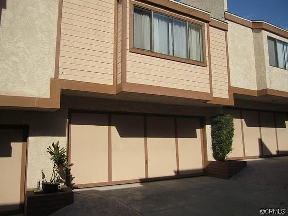 2nd image of 543 E Hazel St Unit 3