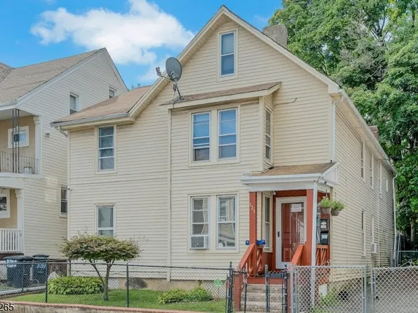 131 Steuben St, East Orange City, NJ 07018