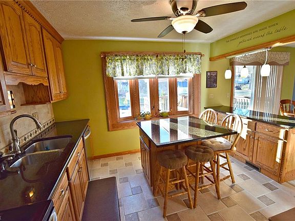 5th image of 168 Ashleigh Dr