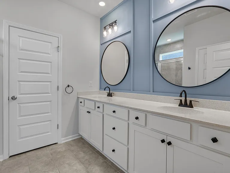 135 Empyrean Cir — Photo 23